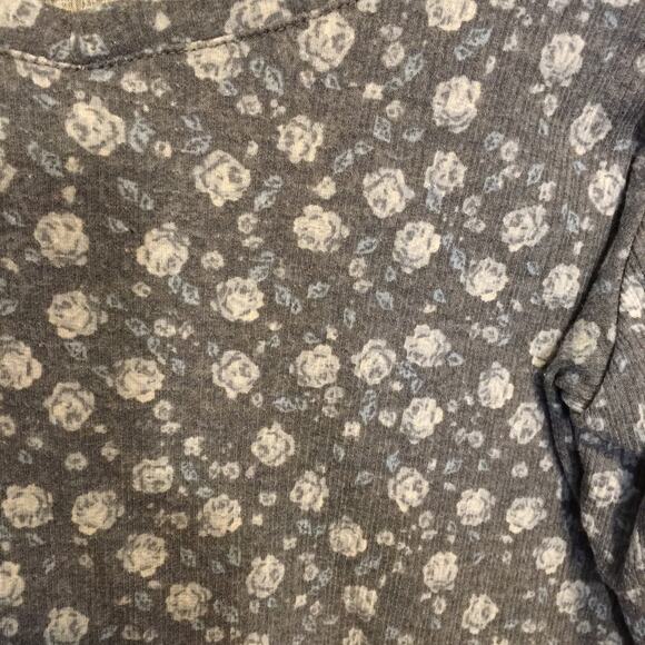 SimplyVera by Vera Wang Women's Gray and white short sleeve top size PL - Picture 8 of 10